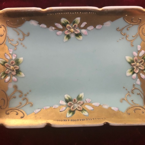 2 Vintage Hand-Painted Trinket Trays - Picture 2 of 5
